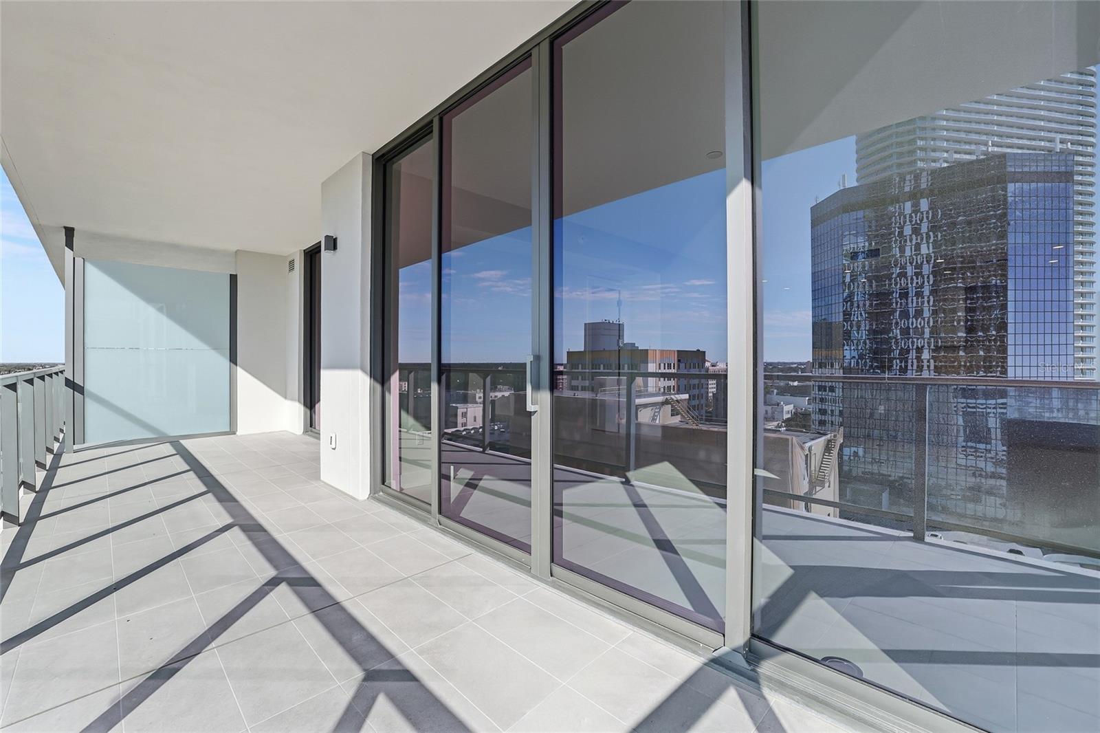 275 1ST AVE S #1207, ST PETERSBURG, FL, 33701