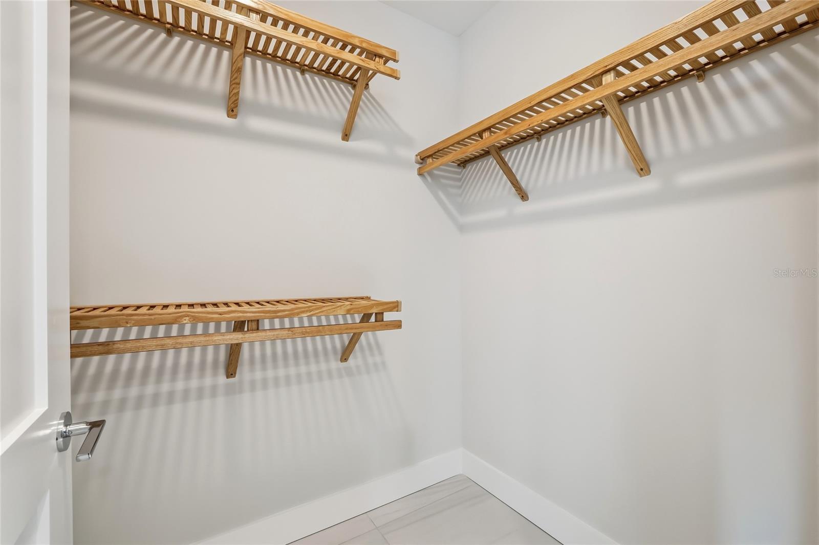 275 1ST AVE S #1207, ST PETERSBURG, FL, 33701