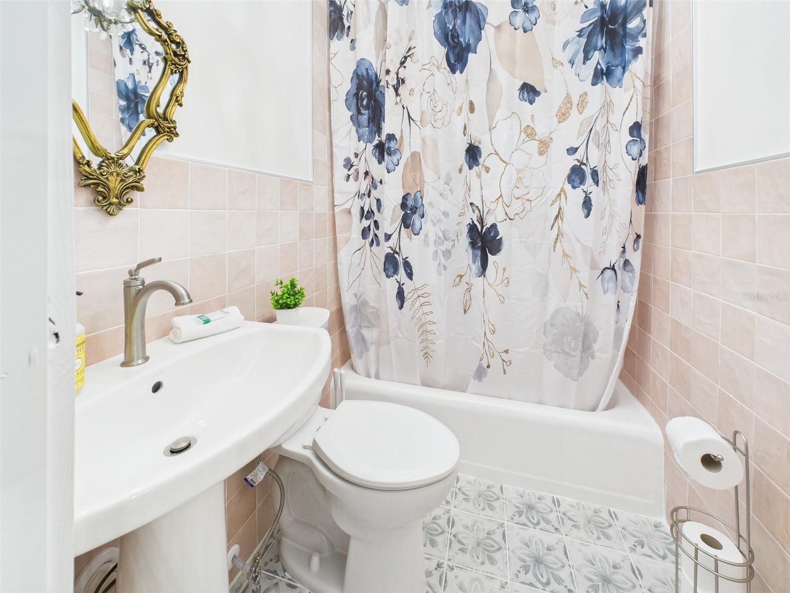 222 7TH ST NW #2, WINTER HAVEN, FL, 33881