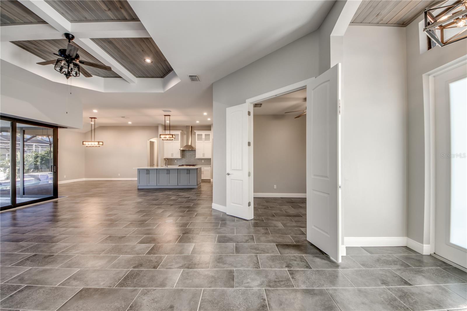 2733 SW 25TH ST, CAPE CORAL, FL, 33914