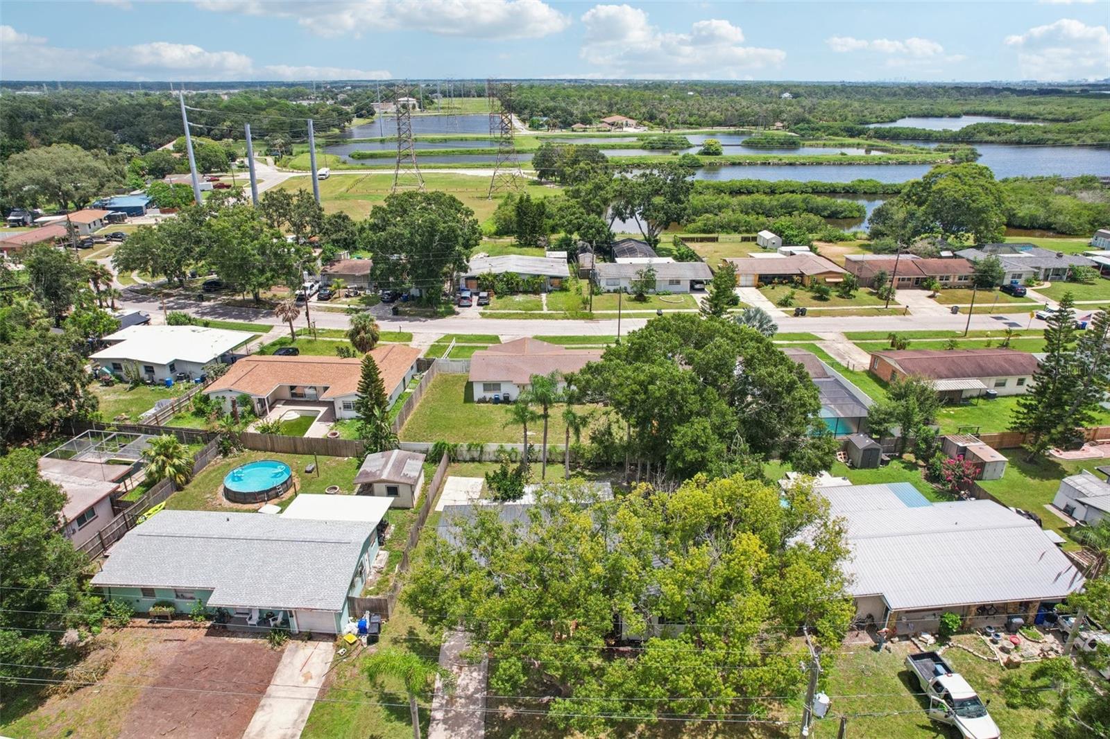 311 SHORE DR E, OLDSMAR, FL, 34677