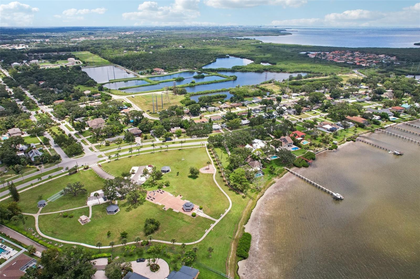 311 SHORE DR E, OLDSMAR, FL, 34677