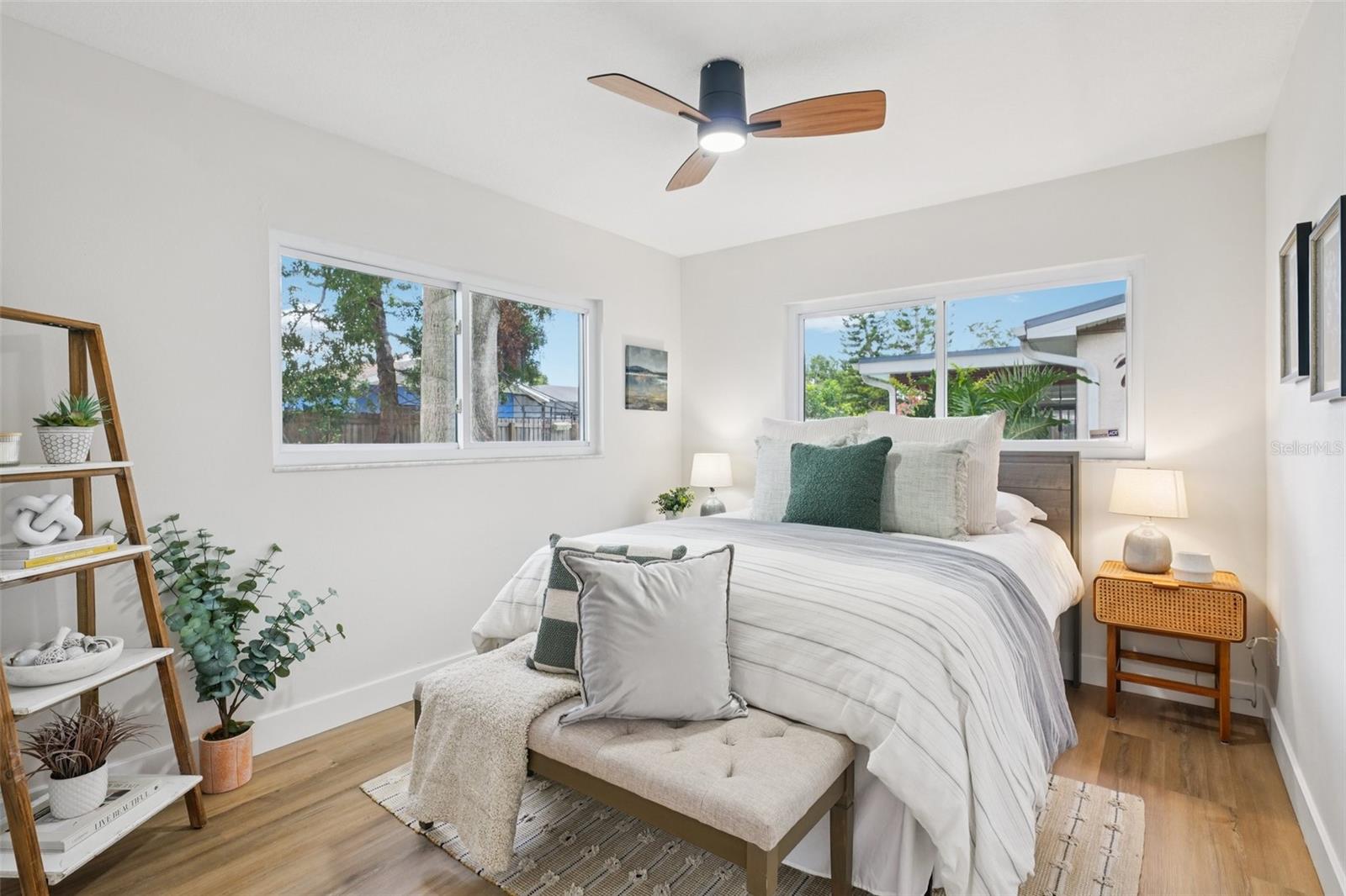 311 SHORE DR E, OLDSMAR, FL, 34677