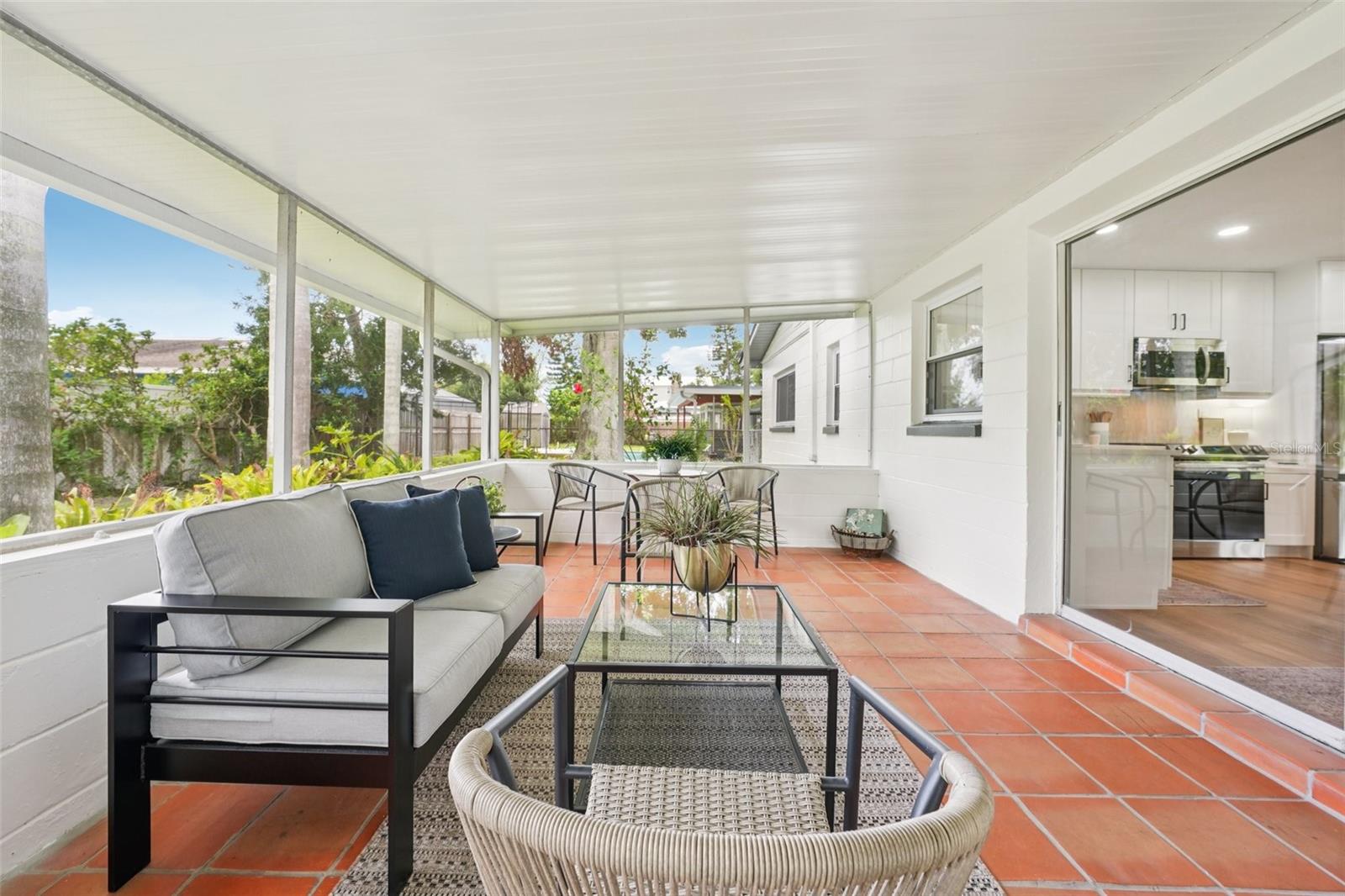 311 SHORE DR E, OLDSMAR, FL, 34677