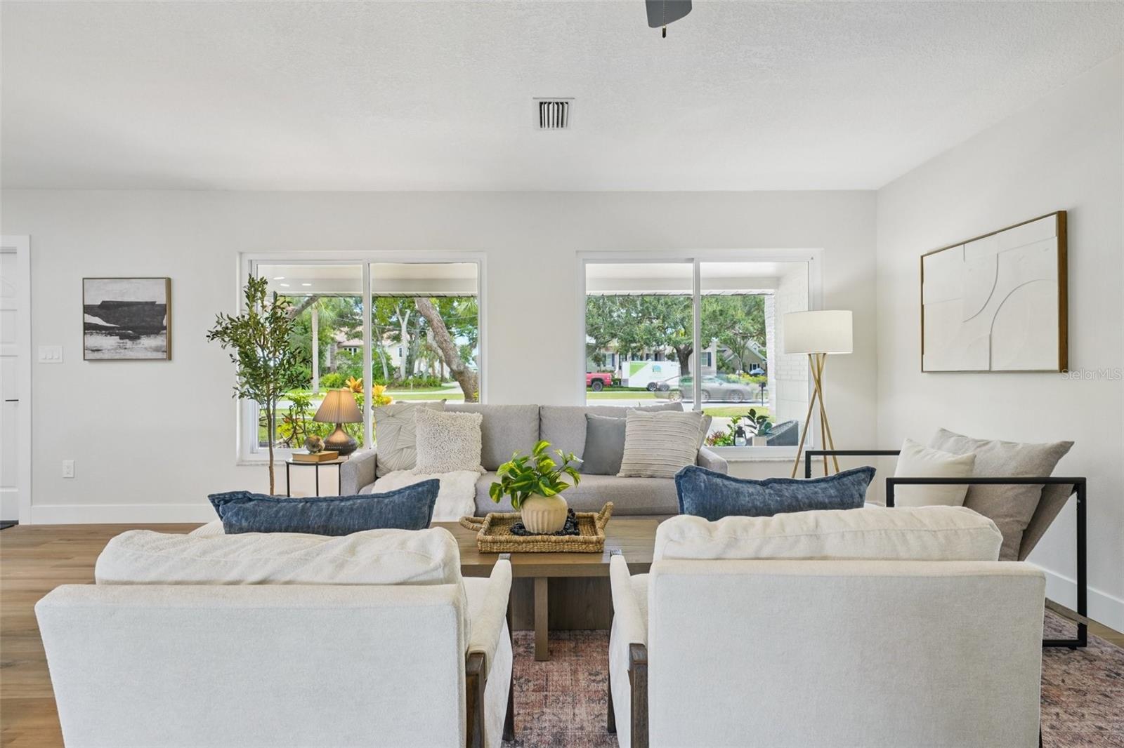 311 SHORE DR E, OLDSMAR, FL, 34677