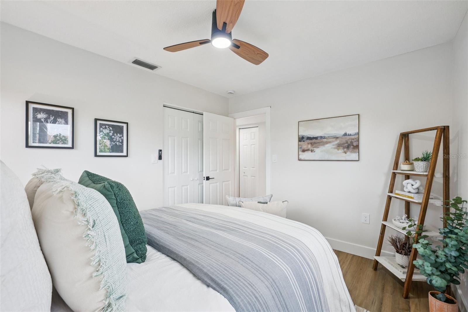 311 SHORE DR E, OLDSMAR, FL, 34677