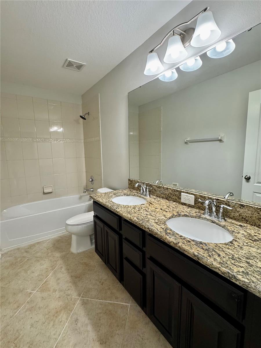 2005 VIA NAPOLI ST, PLANT CITY, FL, 33566