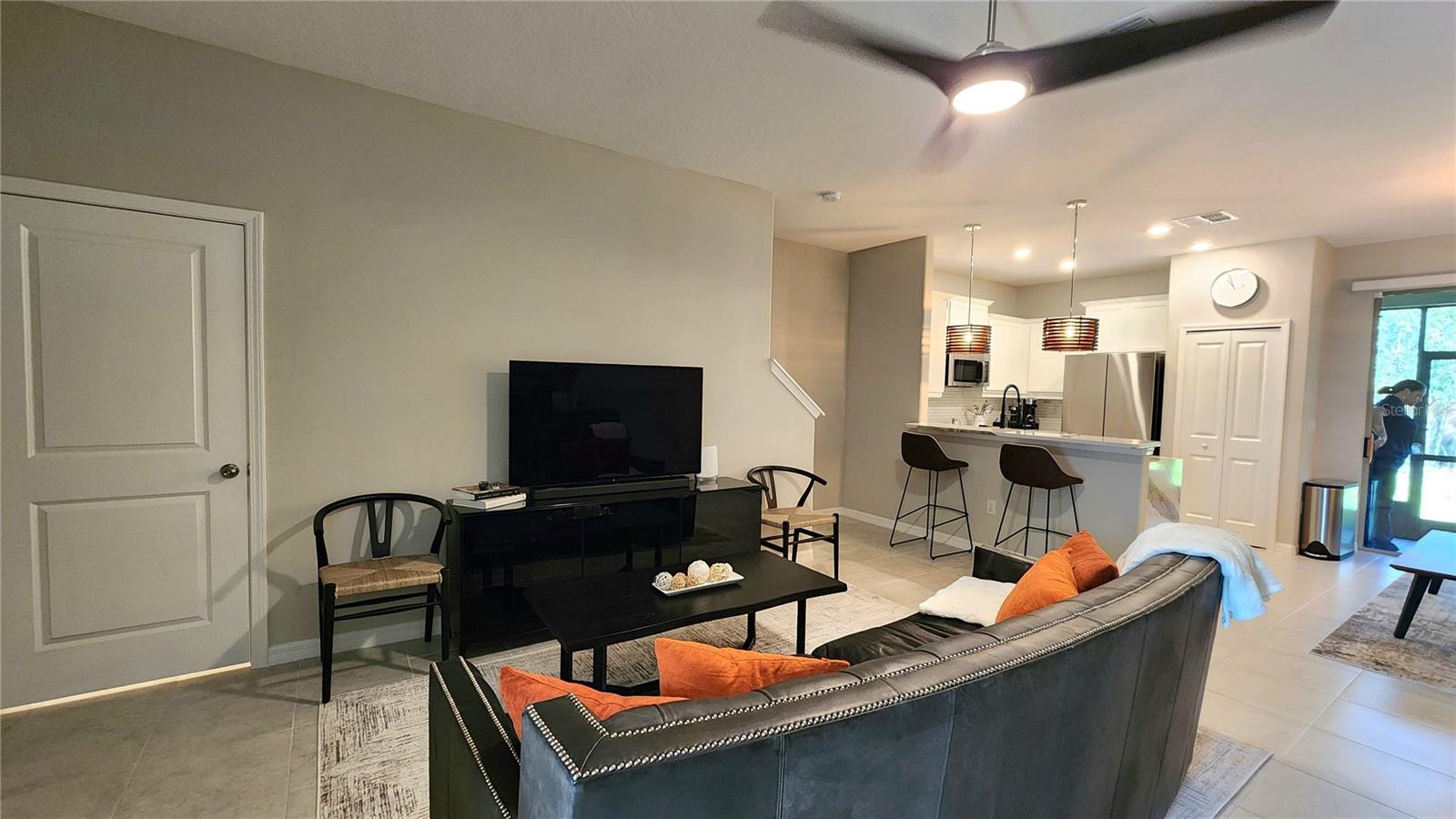 9516 PEMBROOKE PINES DR, RUSKIN, FL, 33573