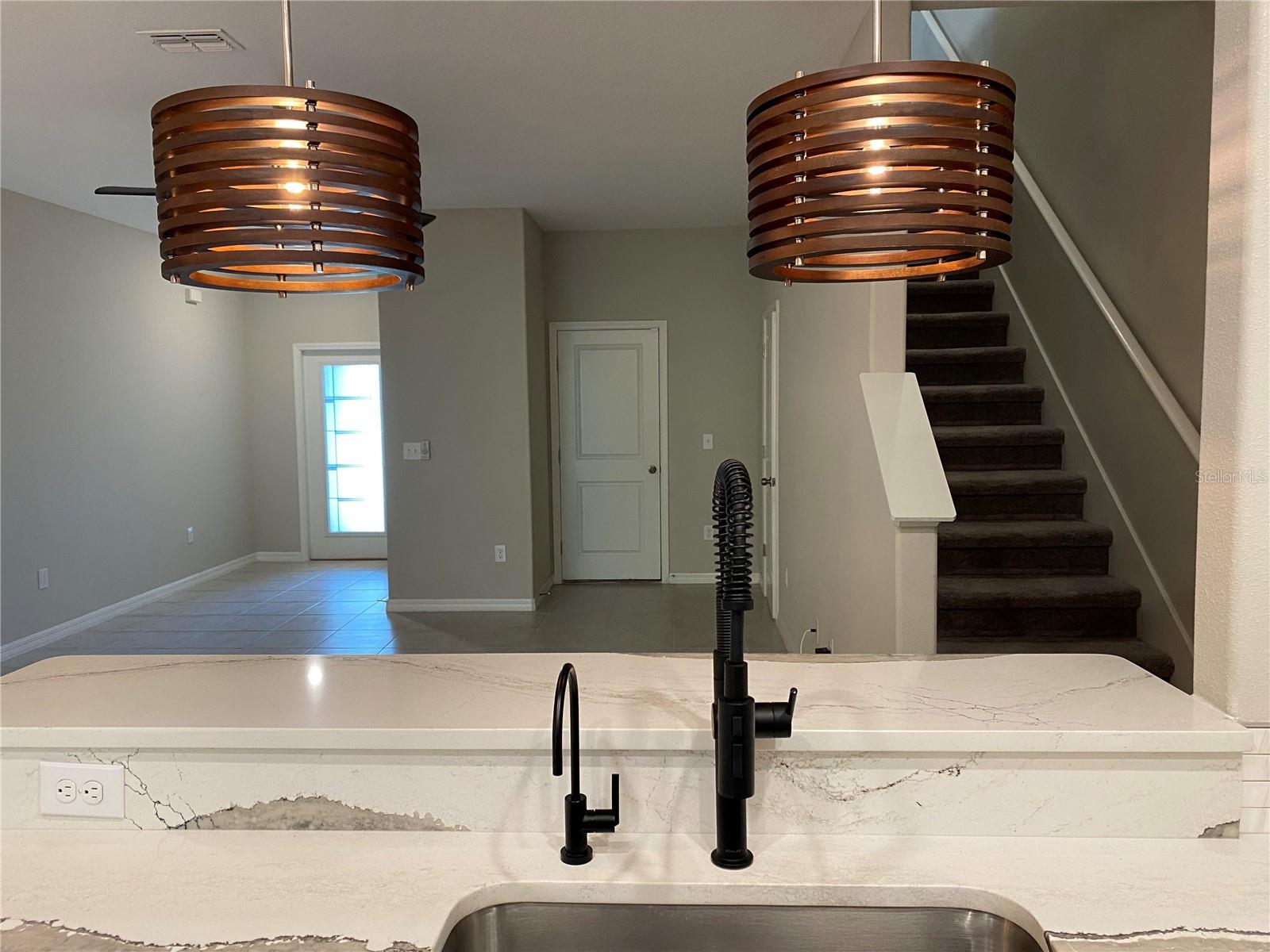 9516 PEMBROOKE PINES DR, RUSKIN, FL, 33573