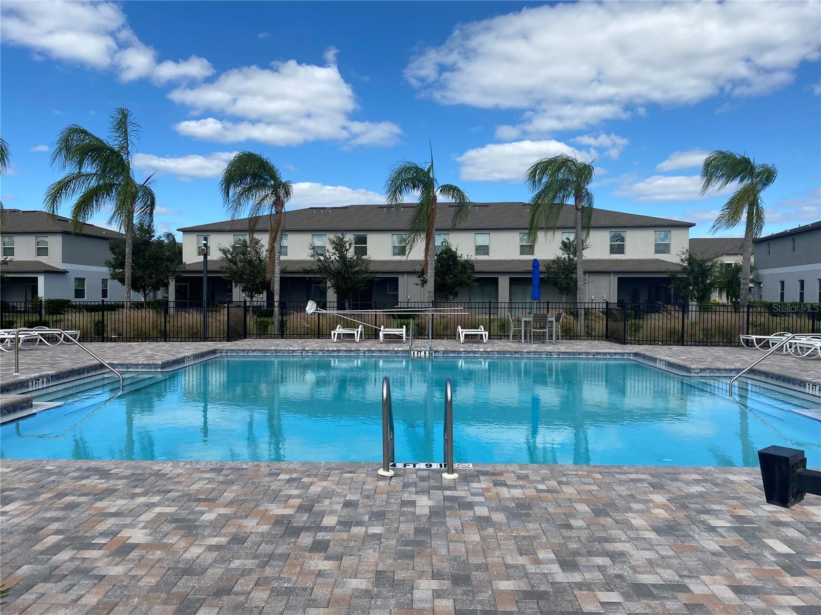 9516 PEMBROOKE PINES DR, RUSKIN, FL, 33573