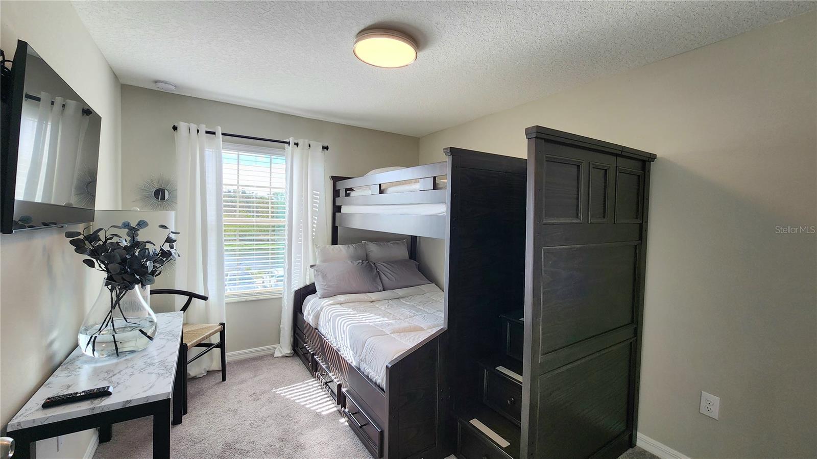 9516 PEMBROOKE PINES DR, RUSKIN, FL, 33573