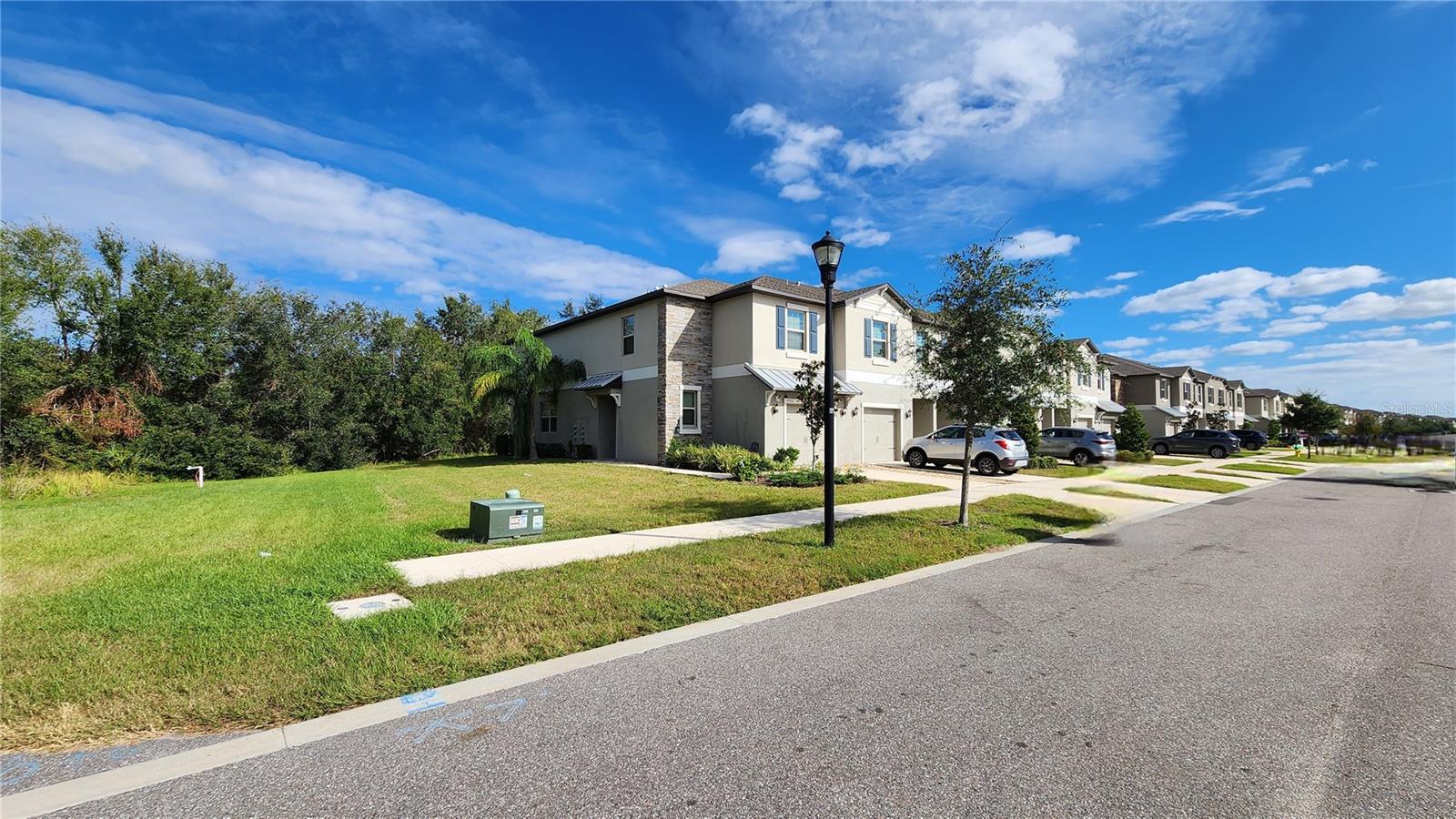 9516 PEMBROOKE PINES DR, RUSKIN, FL, 33573