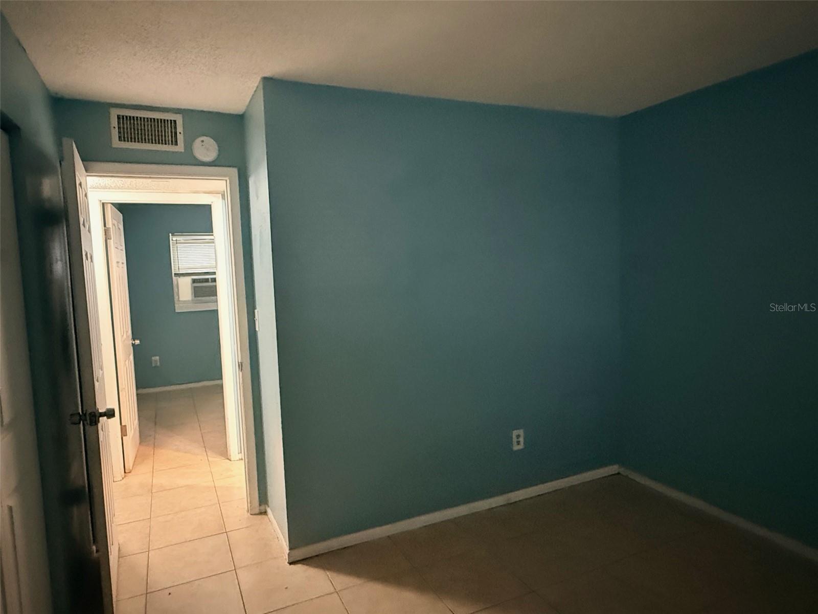 2409 13TH ST W #2, BRADENTON, FL, 34205