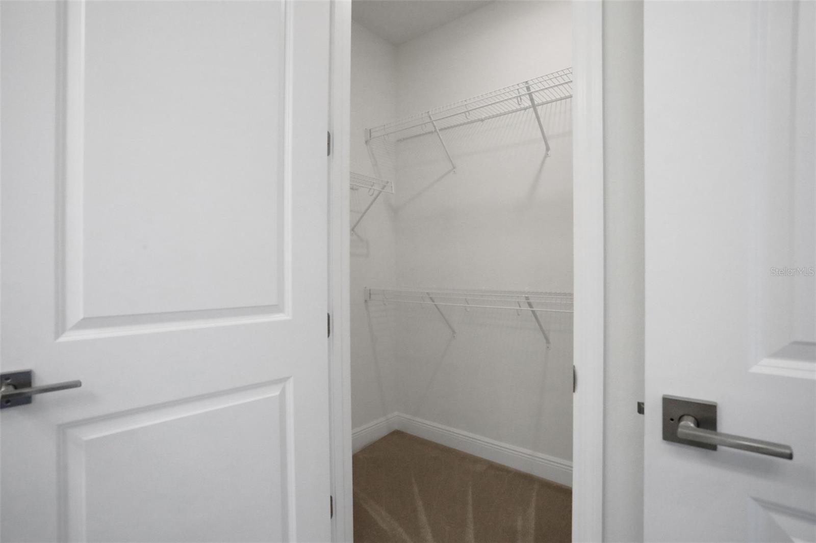 160 EAGLESTON LN, LAKEWOOD RANCH, FL, 34240