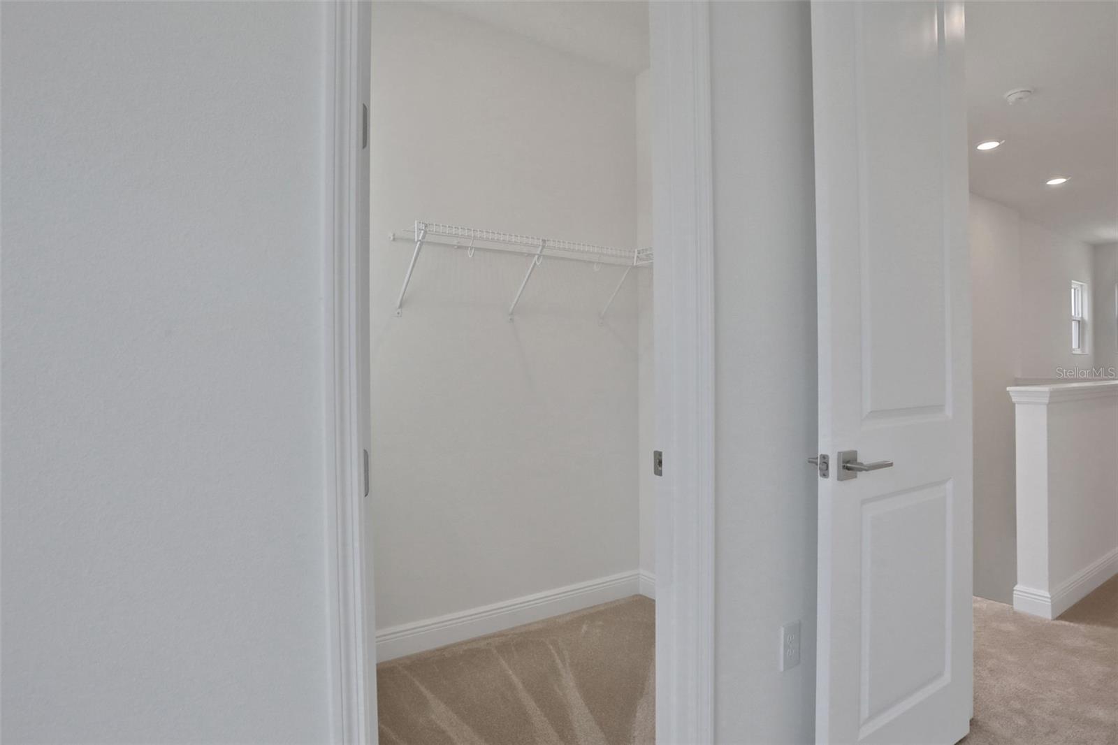 172 EAGLESTON LN, LAKEWOOD RANCH, FL, 34240