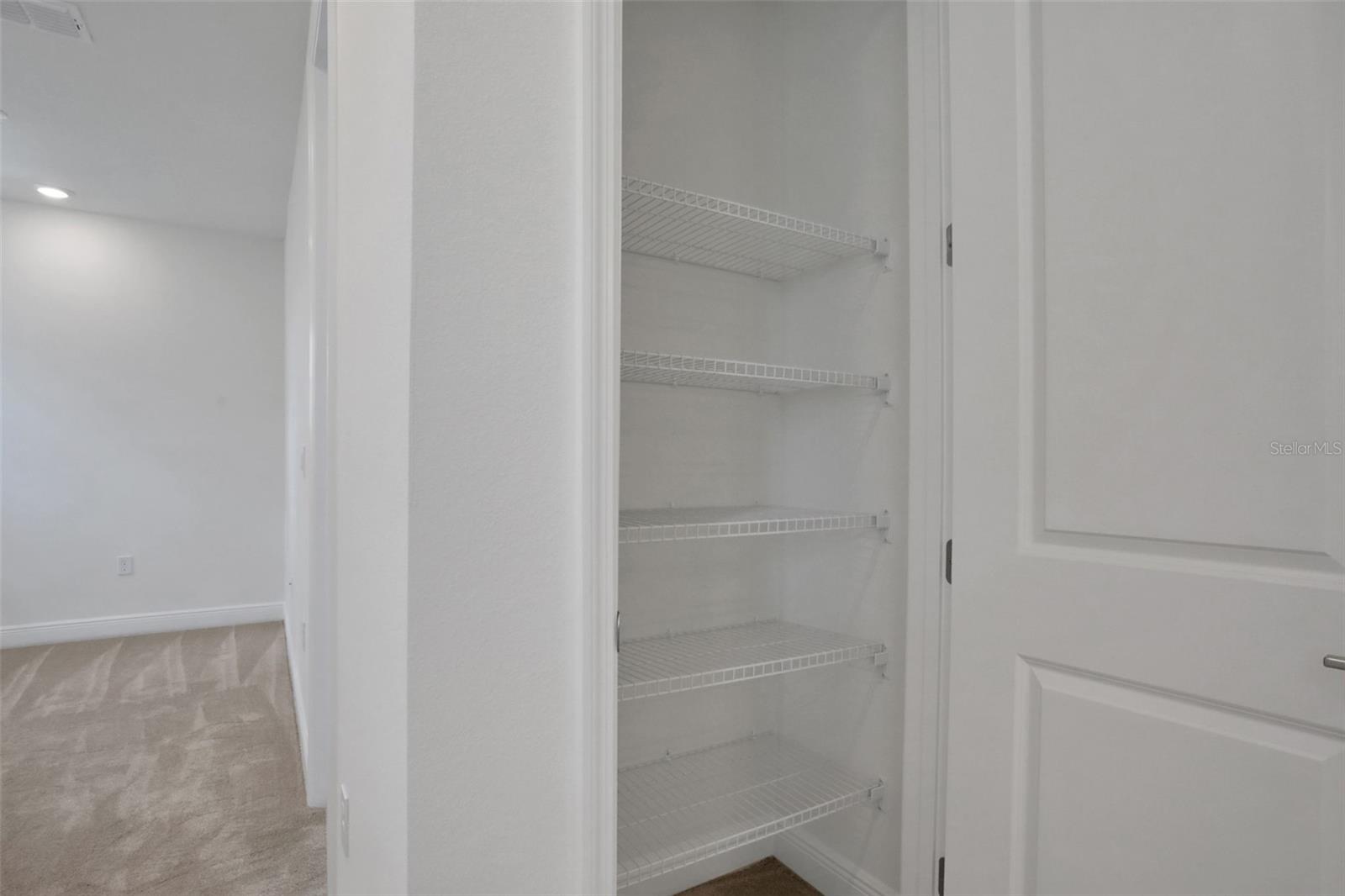 172 EAGLESTON LN, LAKEWOOD RANCH, FL, 34240