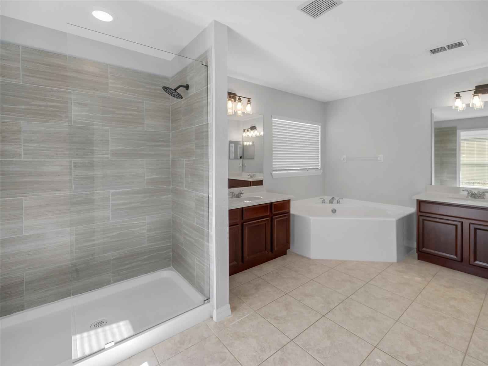 2142 BRANDYWINE FALLS WAY, ORLANDO, FL, 32824