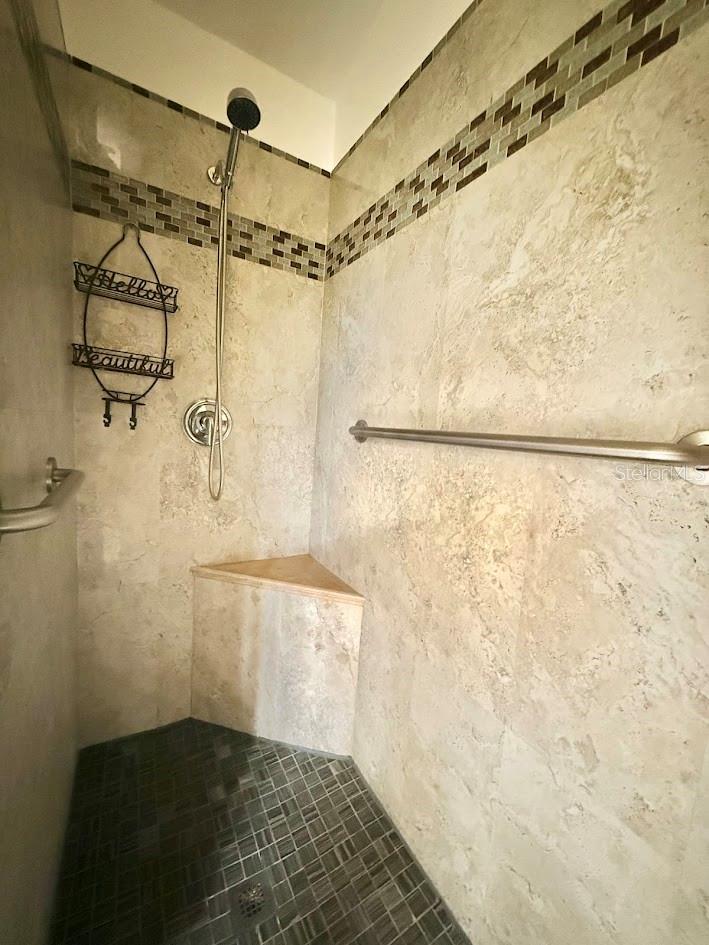 1933 OLIVIA CIR, APOPKA, FL, 32703