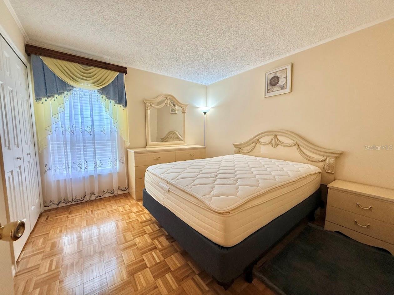 1933 OLIVIA CIR, APOPKA, FL, 32703