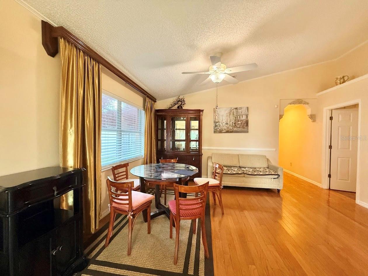 1933 OLIVIA CIR, APOPKA, FL, 32703