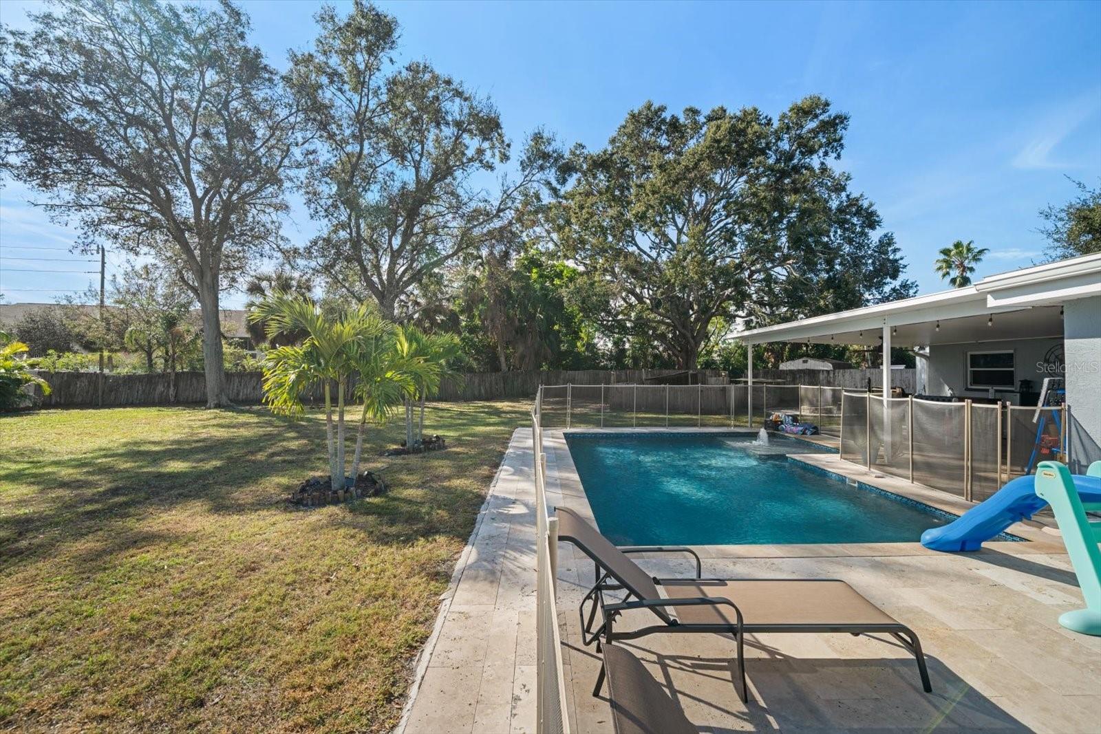 8227 DENISE DR E, SEMINOLE, FL, 33777