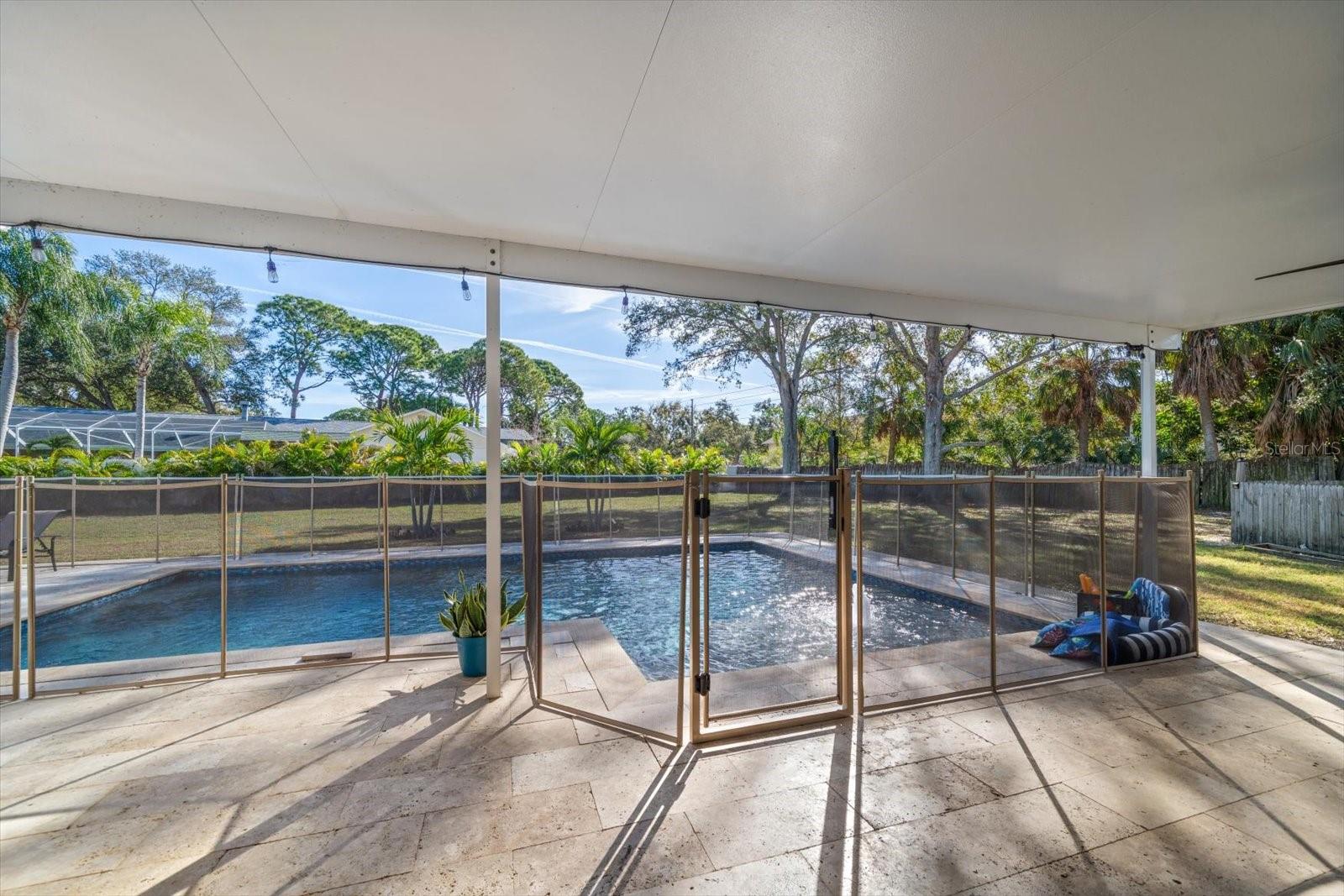 8227 DENISE DR E, SEMINOLE, FL, 33777