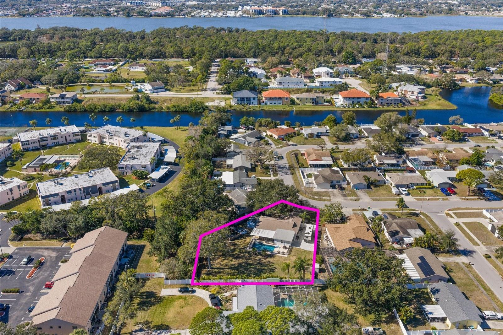 8227 DENISE DR E, SEMINOLE, FL, 33777