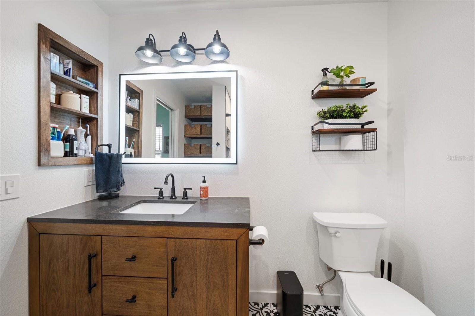 8227 DENISE DR E, SEMINOLE, FL, 33777