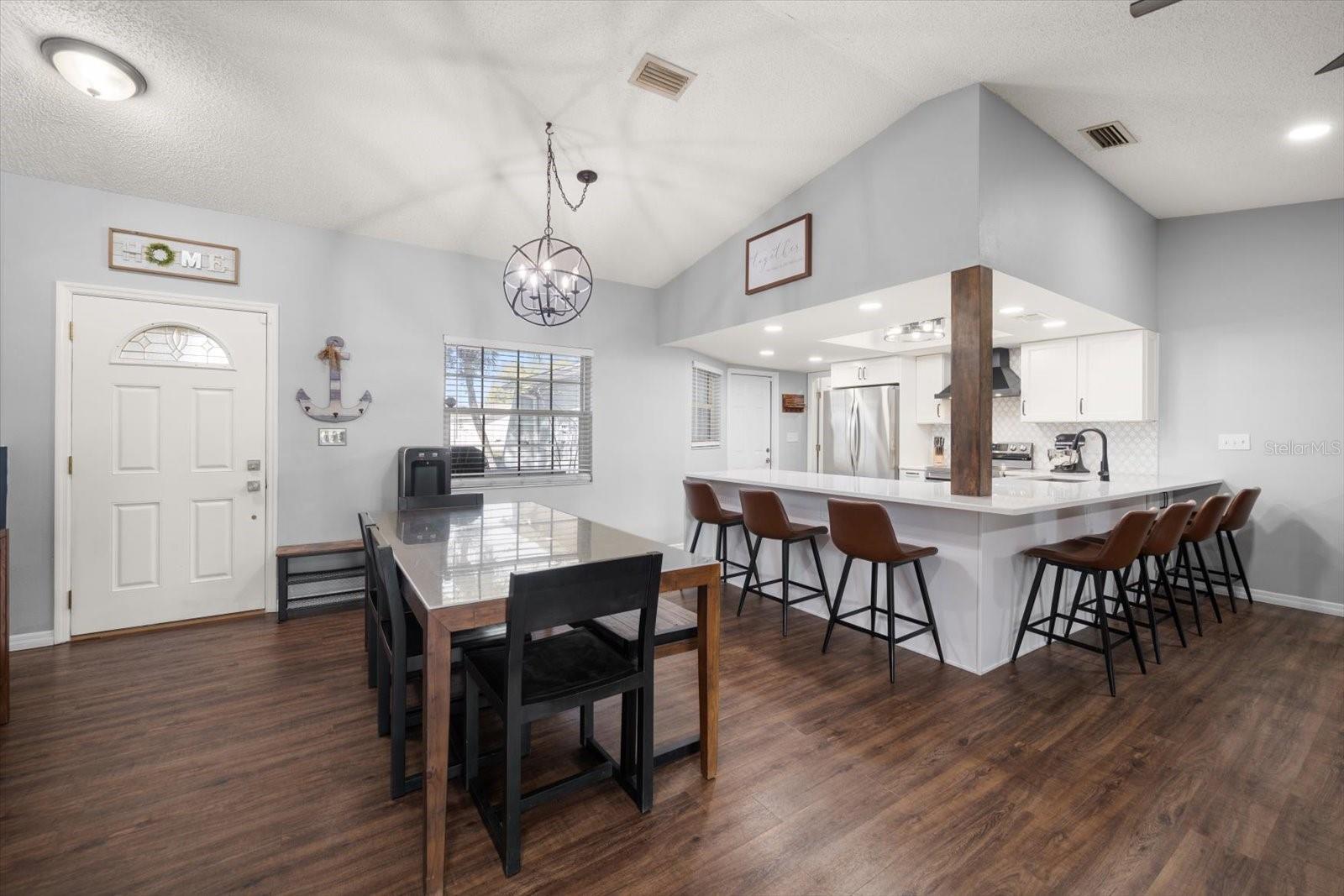 8227 DENISE DR E, SEMINOLE, FL, 33777