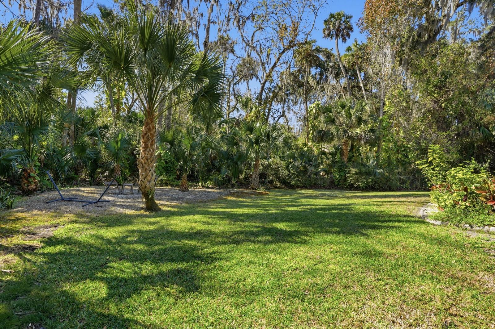 686 WILDWOOD DR, NEW SMYRNA BEACH, FL, 32168