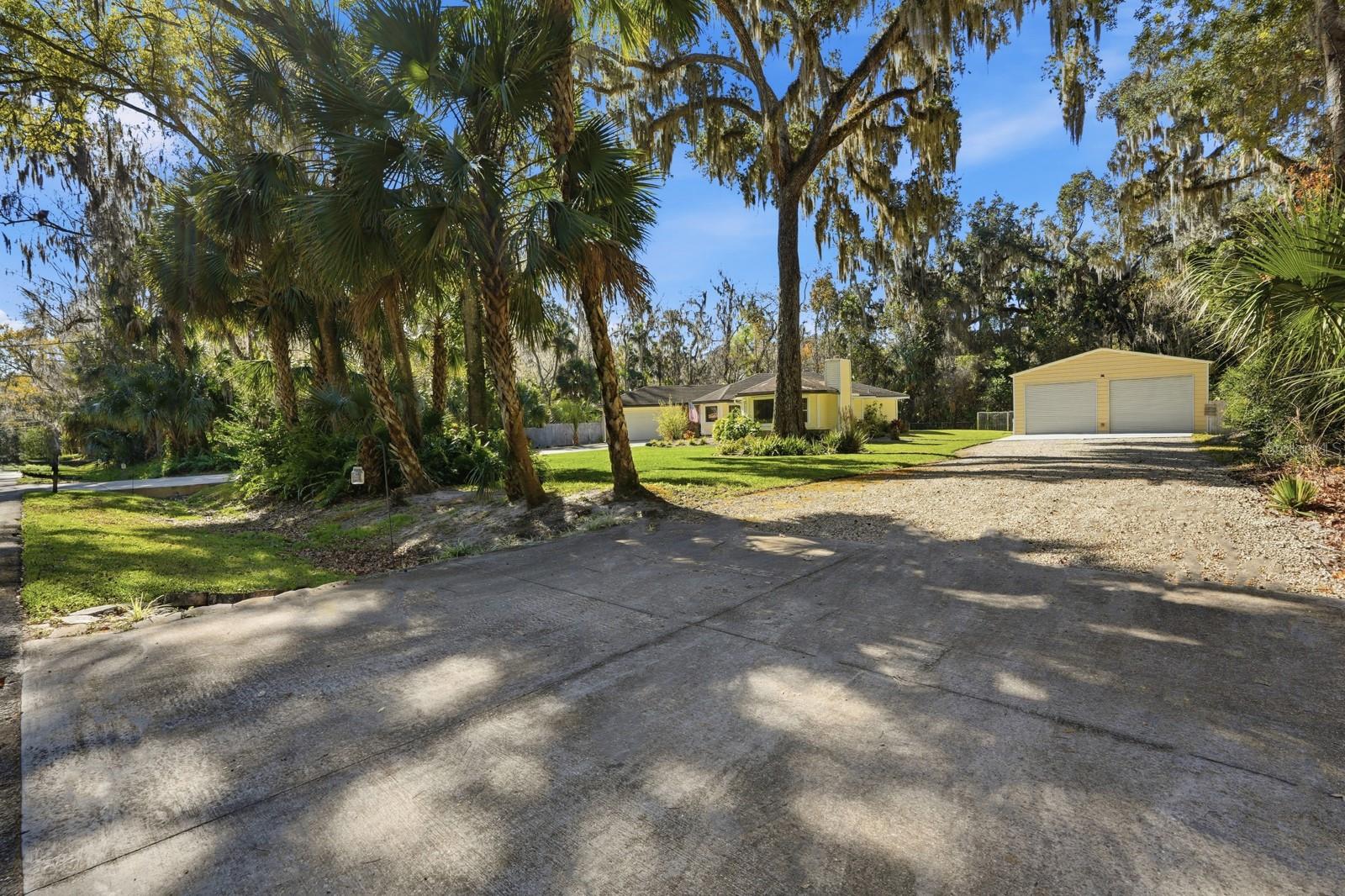 686 WILDWOOD DR, NEW SMYRNA BEACH, FL, 32168