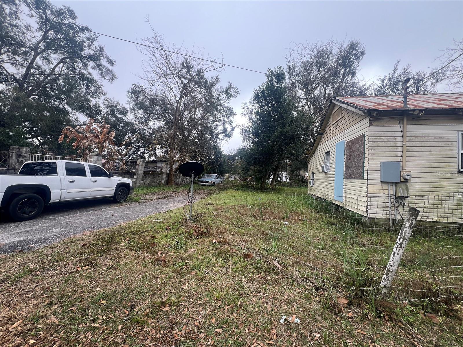 37420 TAIT AVE, DADE CITY, FL, 33523