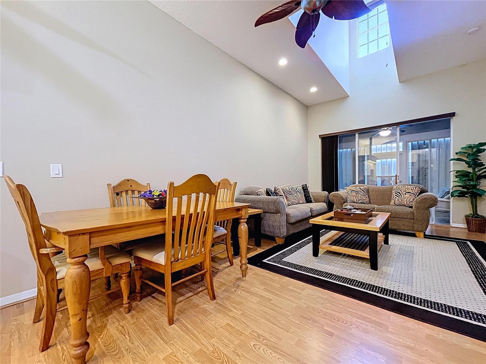 248 HEMINGWAY DR, OLDSMAR, FL, 34677