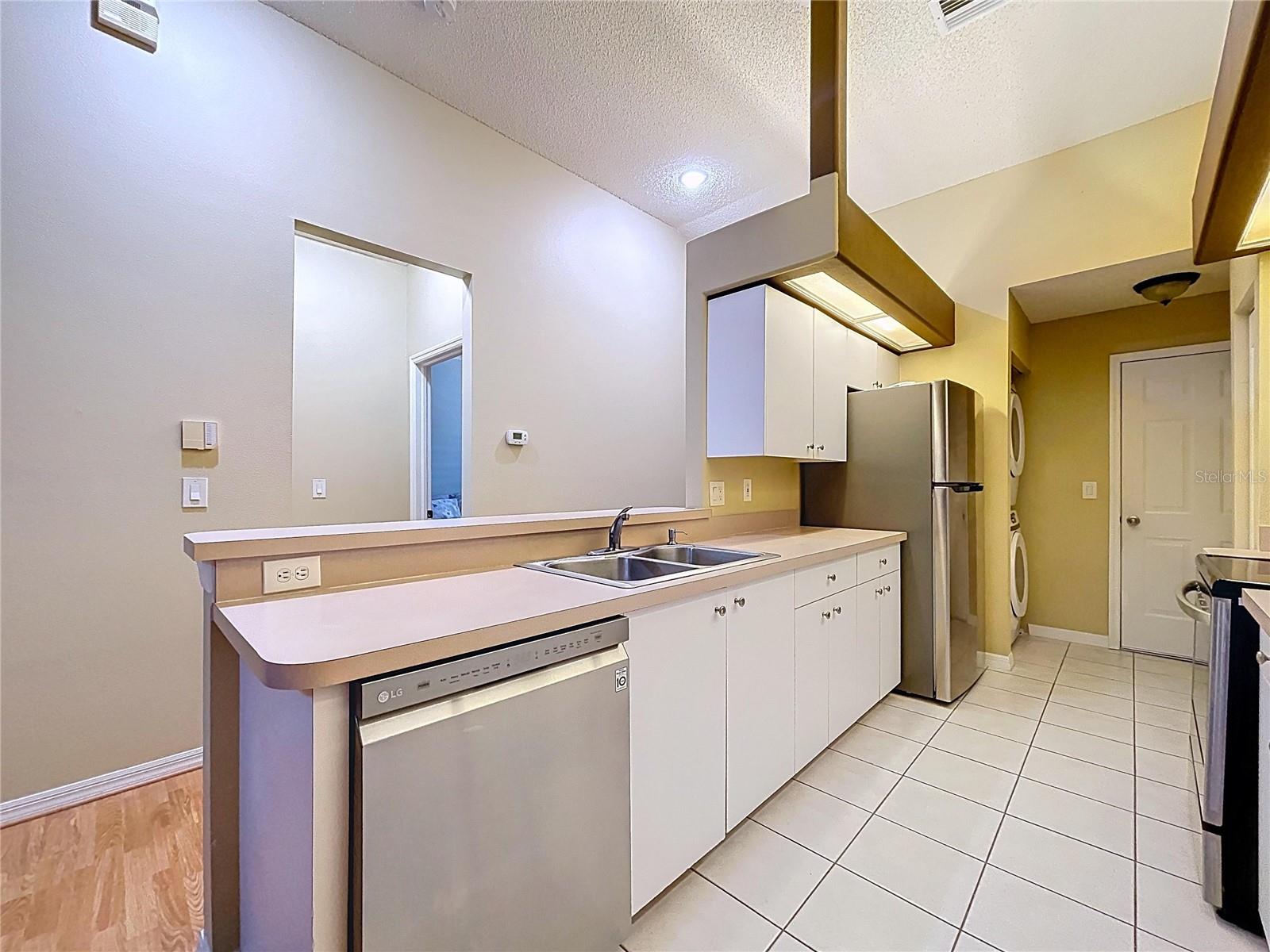 248 HEMINGWAY DR, OLDSMAR, FL, 34677