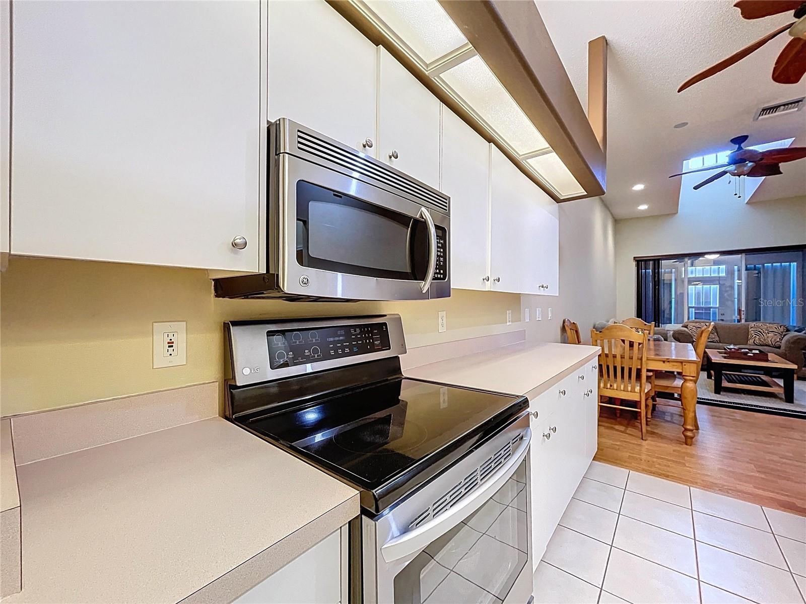 248 HEMINGWAY DR, OLDSMAR, FL, 34677