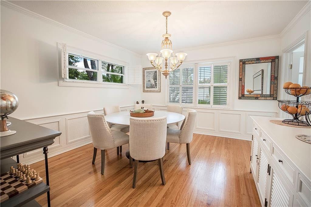 2200 2ND ST N, ST PETERSBURG, FL, 33704