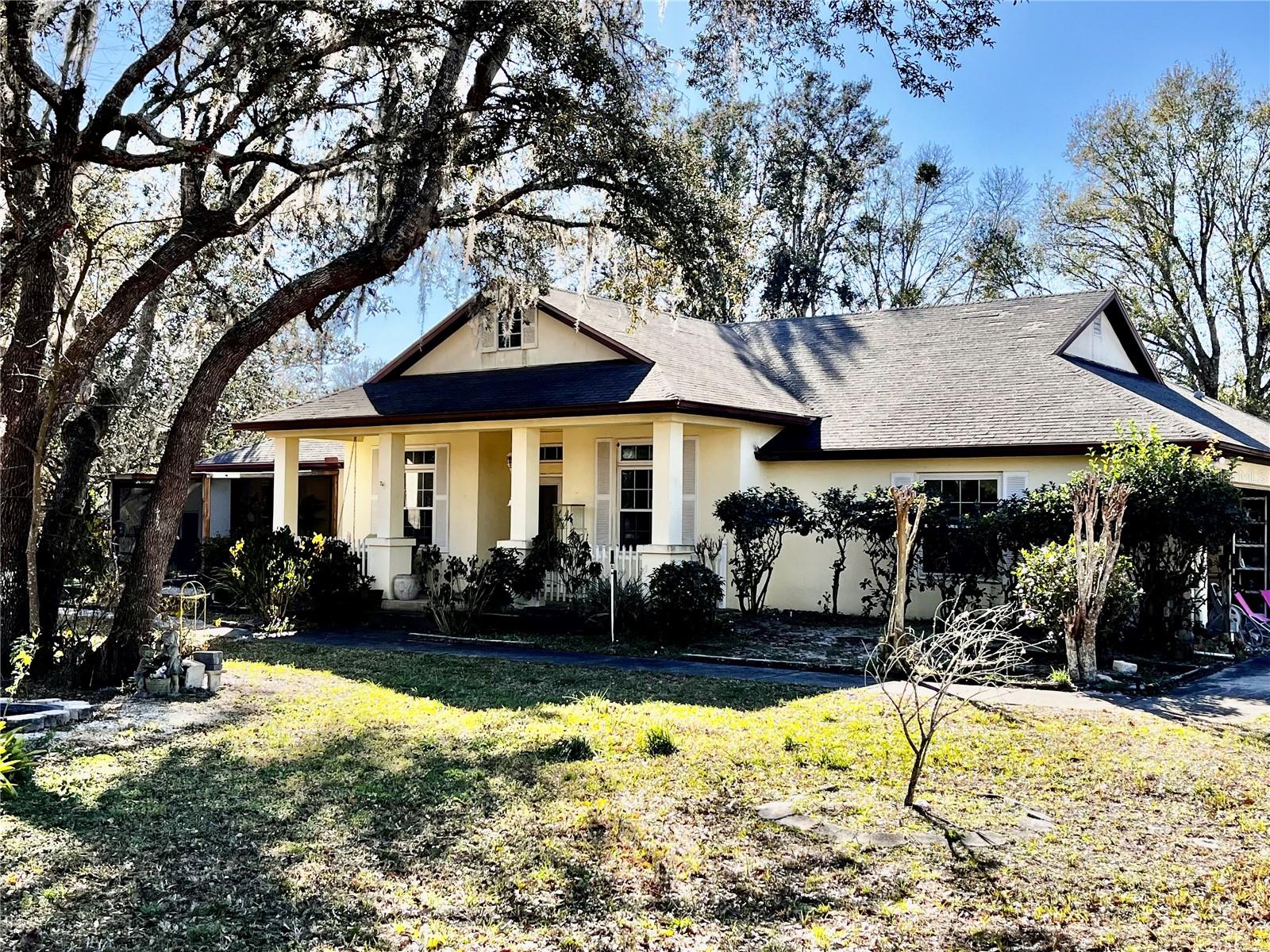 22631 ROBBINS RD, ASTATULA, FL, 34705