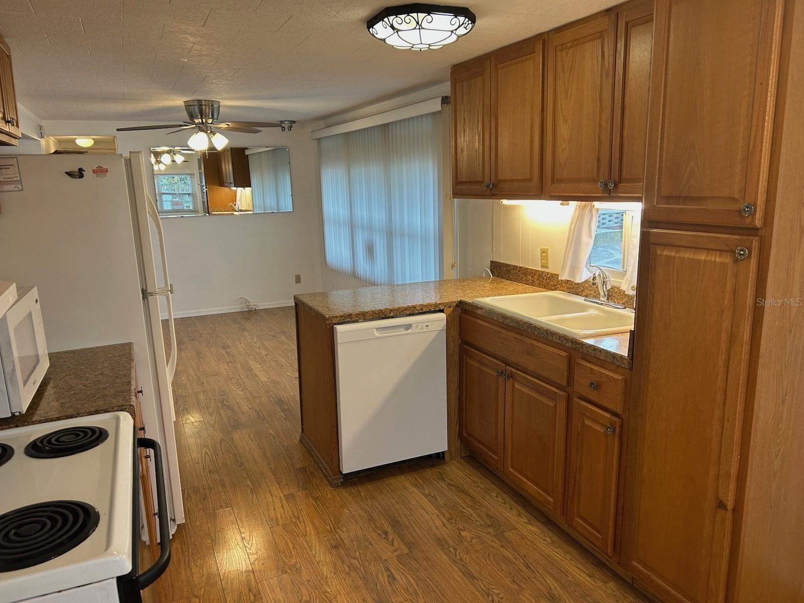 800 32ND AVE S #727, ST PETERSBURG, FL, 33705