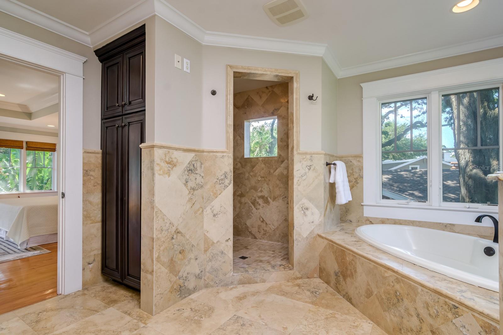 800 S OREGON AVE, TAMPA, FL, 33606