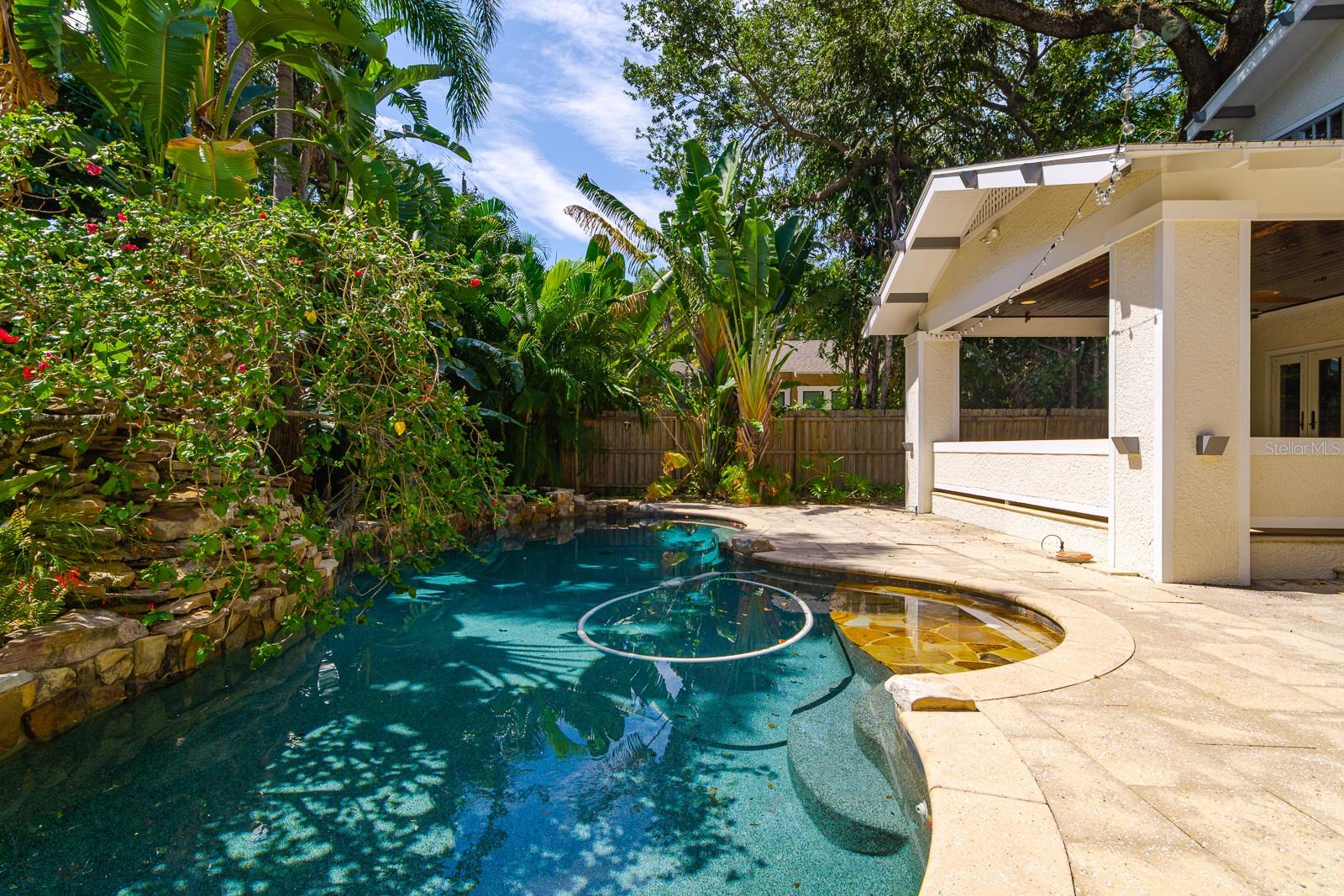 800 S OREGON AVE, TAMPA, FL, 33606