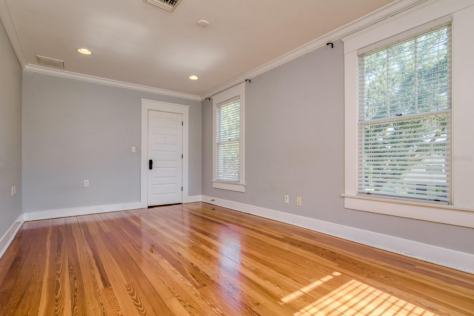 800 S OREGON AVE, TAMPA, FL, 33606