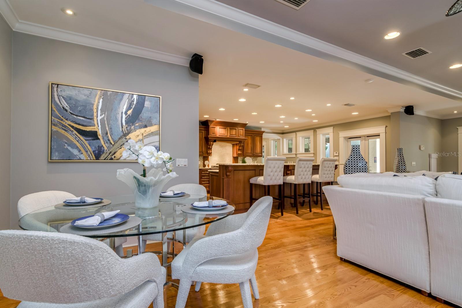 800 S OREGON AVE, TAMPA, FL, 33606