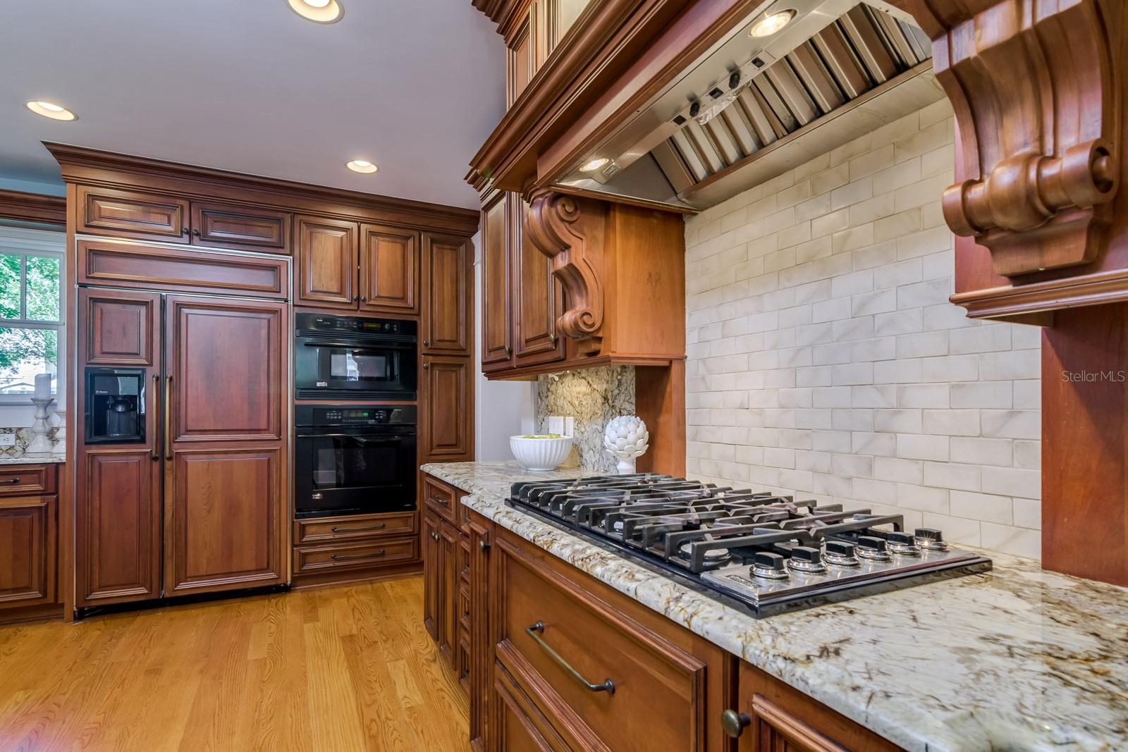 800 S OREGON AVE, TAMPA, FL, 33606