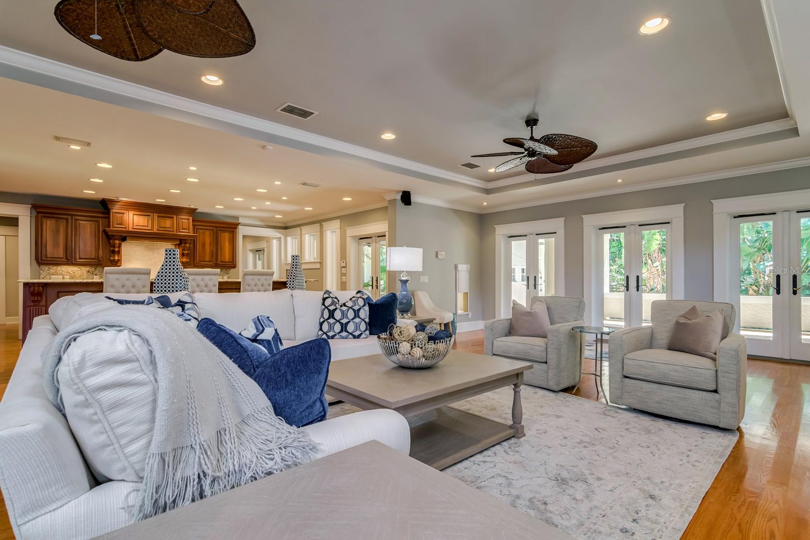 800 S OREGON AVE, TAMPA, FL, 33606