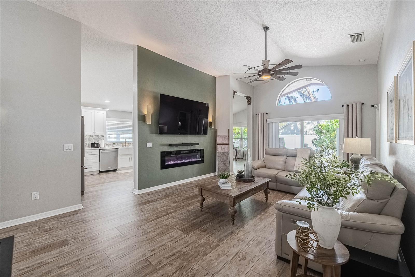 2524 SIENA WAY, VALRICO, FL, 33596