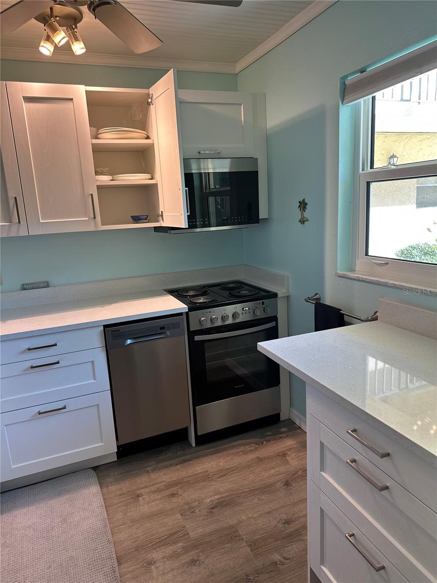 11485 OAKHURST RD #200-114, LARGO, FL, 33774