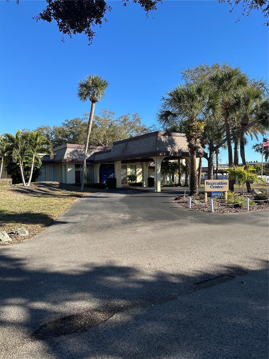 11485 OAKHURST RD #200-114, LARGO, FL, 33774