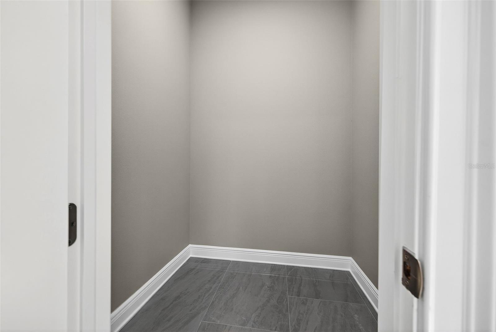 8509 N NEWPORT AVE, TAMPA, FL, 33604