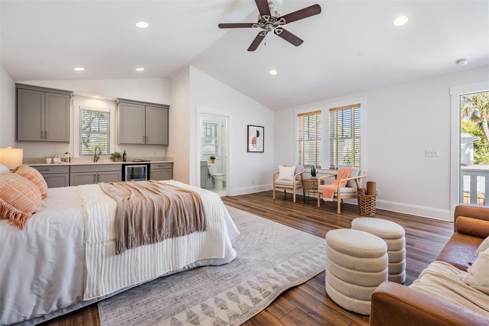 1008 S DAKOTA AVE, TAMPA, FL, 33606