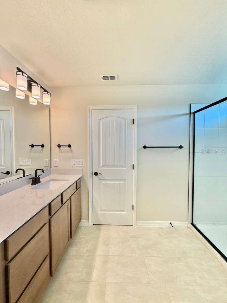 233 WOODFALL LN, WINTER GARDEN, FL, 34787